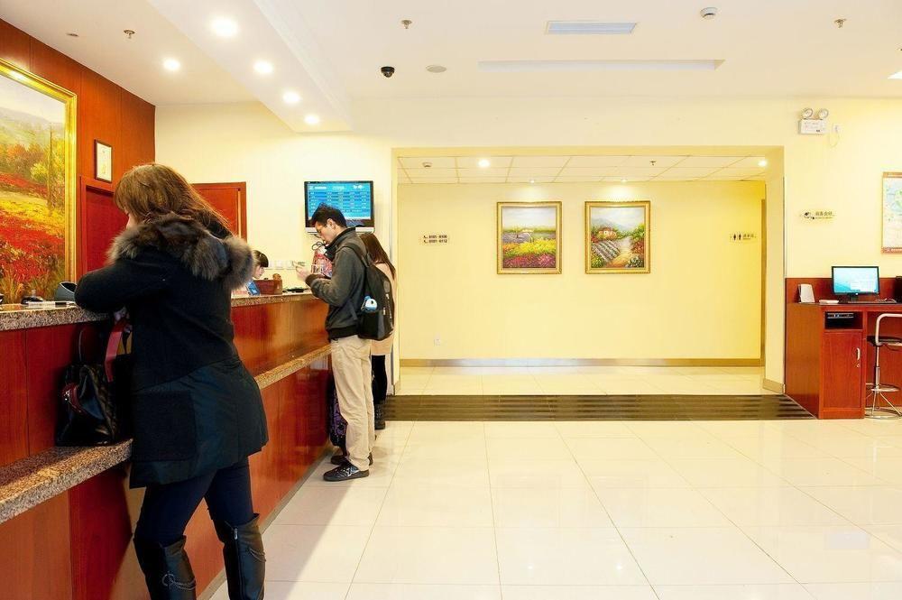 Hanting Express Shanghai Middle Sichuan Road Exterior photo